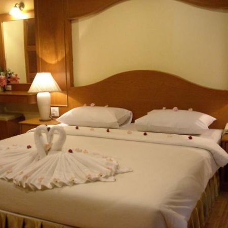 U Tai Tip Guest House Phuket Eksteriør bilde